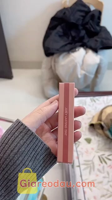 Giảm giá [Mã giảm 35%] (Chính Hãng) Son Romand Juicy 23 Nucadamia Và Các Màu Bán Chạy Của Romand Juicy Lasting Tint. Màu xinh lắm ạ lên môi rất hợp lí da trắng trắng để mặt mộc. 