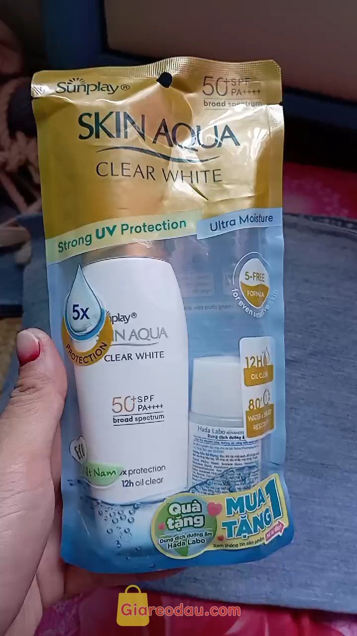 Giảm giá [Mã giảm 20%] Sữa Chống Nắng Dưỡng Da Trắng Mịn Sunplay Skin Aqua Clear White SPF50+ PA++++  55Gr. Lần thứ 2 mua. Săn mãi mới dc giá sale. Date tận 2026, còn được tặng. 