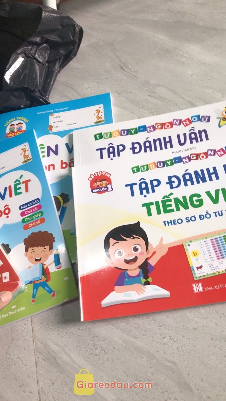 Giảm giá [Mã giảm 7%] Sách Tập Đánh Vần Tiếng Việt - Theo Sơ Đồ Tư Duy (Phiên Bản 4.0). Giao hàng siêu nhanh. Đặt htrc, hsau có luôn. Đúng mô tả đúng số. 